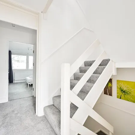 Guestready - Lovely Townhouse In West Kensington London Exterior photo