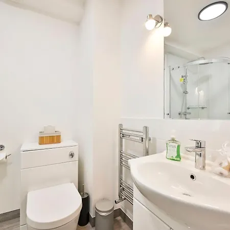 Guestready - Lovely Townhouse In West Kensington London Exterior photo