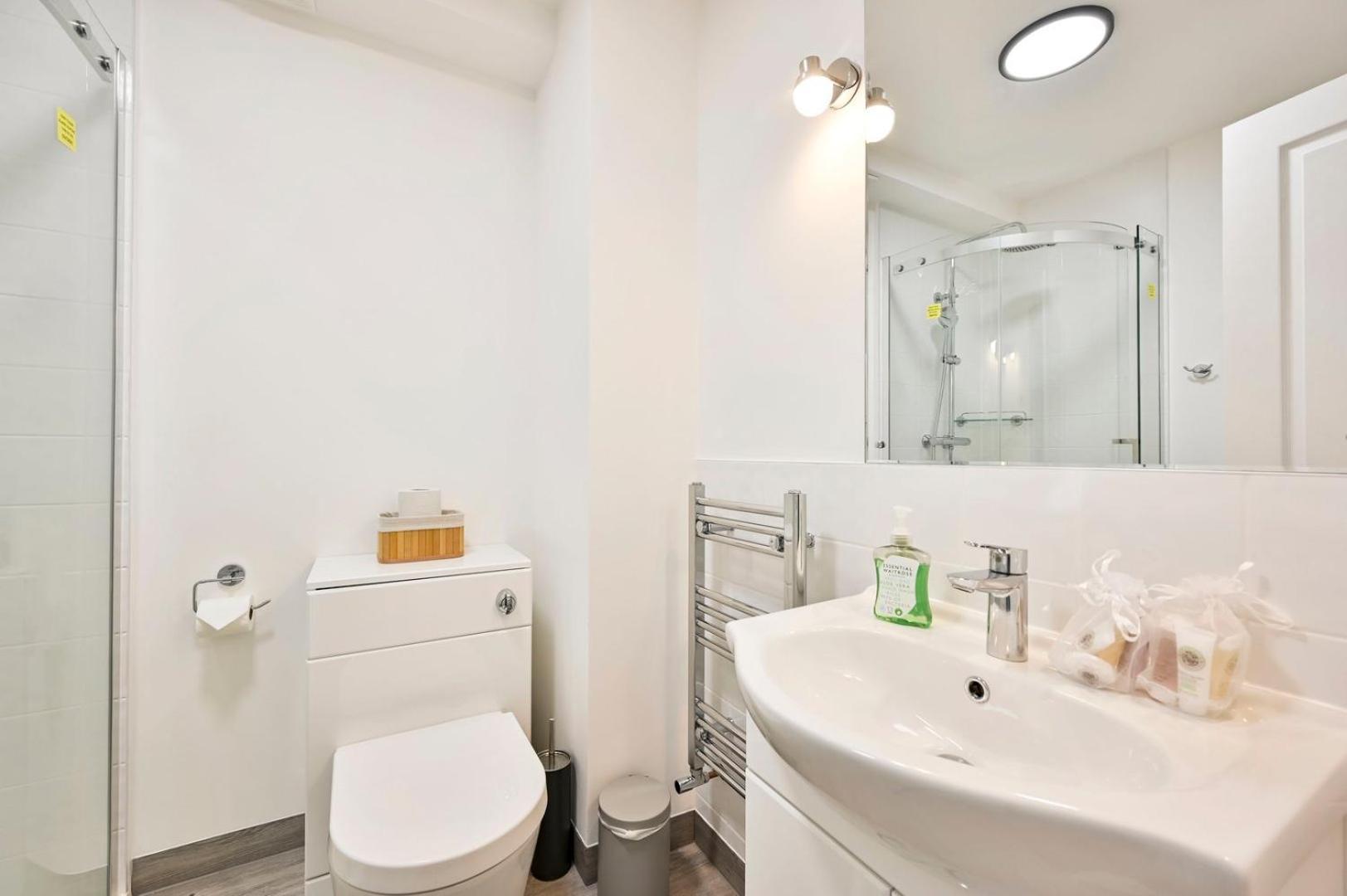 Апартаменты Guestready - Lovely Townhouse In West Kensington